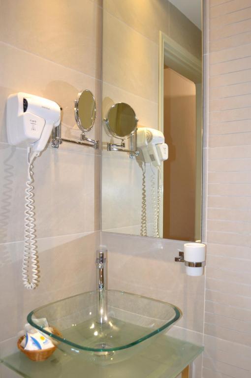Aparthotel Saga 3*